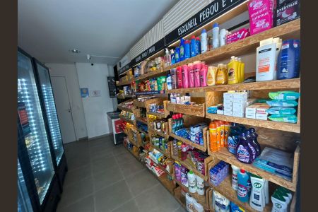 Apartamento à venda com 45m², 2 quartos e 1 vagaMercadinho