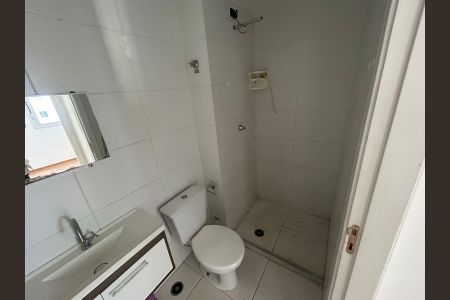 Banheiro  de apartamento à venda com 2 quartos, 45m² em Paraíso do Morumbi, São Paulo