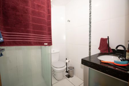 Apartamento à venda com 80m², 2 quartos e 2 vagasBanheiro