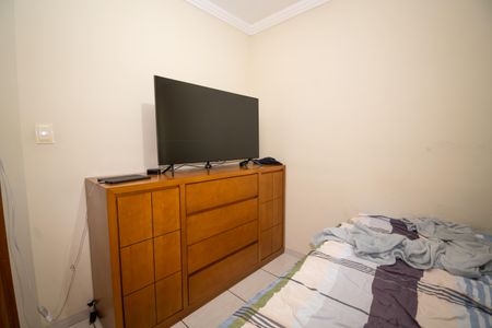 Apartamento à venda com 80m², 2 quartos e 2 vagasQuarto 2