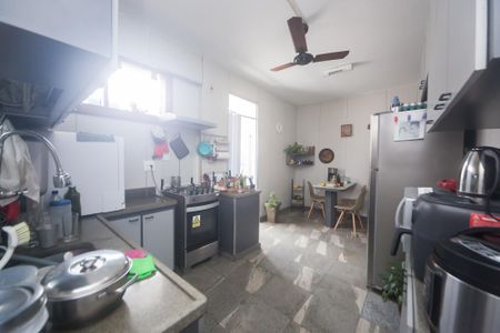 Apartamento à venda com 132m², 3 quartos e 1 vagaCozinha