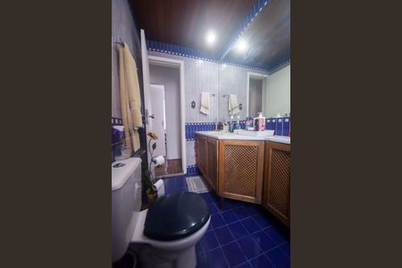 Apartamento à venda com 132m², 3 quartos e 1 vagaBanheiro Social