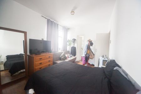 Apartamento à venda com 132m², 3 quartos e 1 vagasuite 