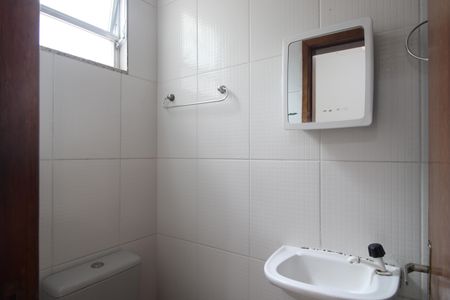 Banheiro de kitnet/studio para alugar com 1 quarto, 60m² em Pechincha, Rio de Janeiro