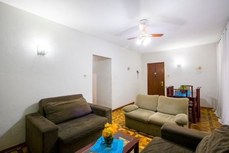 Casa para alugar com 330m², 4 quartos e 3 vagasSala