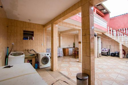 Casa para alugar com 330m², 4 quartos e 3 vagasÁrea de serviço