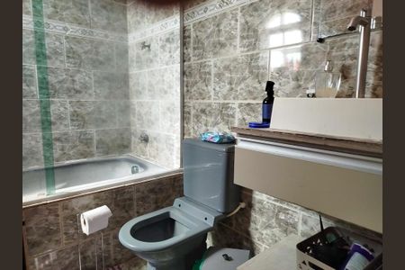 Casa à venda com 160m², 3 quartos e 2 vagasBanheiro 1 -suíte