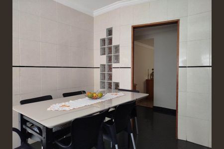 Casa à venda com 160m², 3 quartos e 2 vagasCozinha