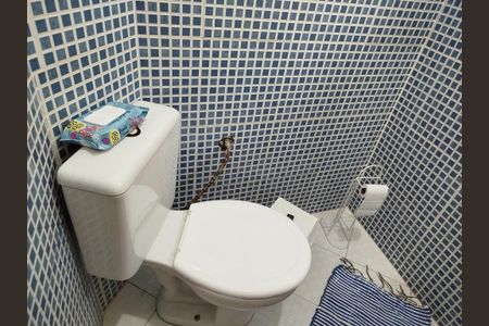 Casa à venda com 160m², 3 quartos e 2 vagasBanheiro 3 - Lavabo