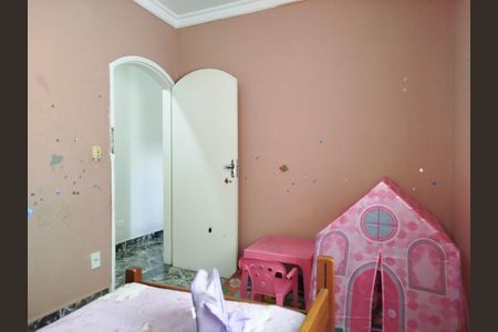 Casa à venda com 160m², 3 quartos e 2 vagasQuarto 2
