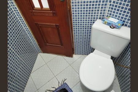 Casa à venda com 160m², 3 quartos e 2 vagasBanheiro 3 - Lavabo