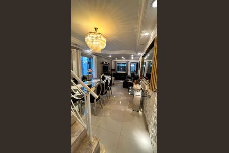 Sala de casa à venda com 3 quartos, 171m² em Jardim Cruzeiro, São Paulo