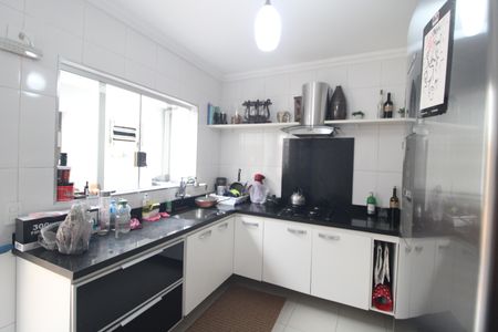 Casa à venda com 171m², 3 quartos e 2 vagasCozinha