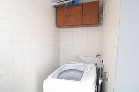 Casa à venda com 171m², 3 quartos e 2 vagasLavanderia