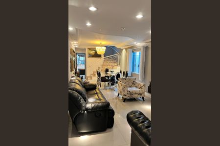 Sala de casa à venda com 3 quartos, 171m² em Jardim Cruzeiro, São Paulo