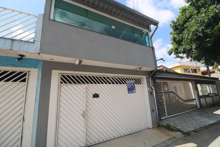 Casa à venda com 171m², 3 quartos e 2 vagasFachada