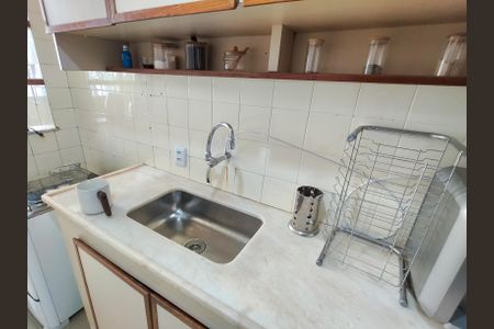 Apartamento à venda com 85m², 2 quartos e 1 vagaCozinha