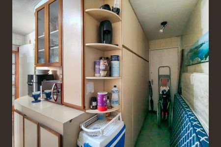 Apartamento à venda com 85m², 2 quartos e 1 vagaCozinha