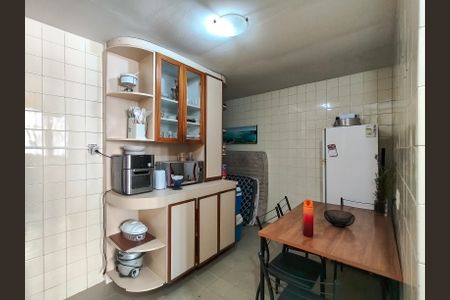 Apartamento à venda com 85m², 2 quartos e 1 vagaCozinha