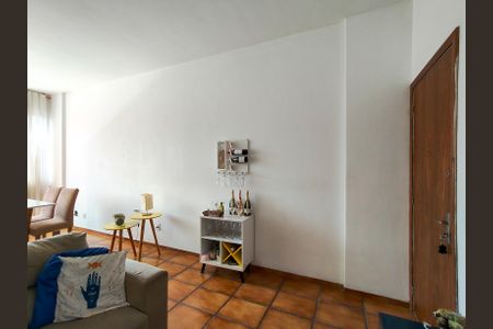 Apartamento à venda com 85m², 2 quartos e 1 vagaSala