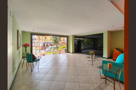 Apartamento à venda com 85m², 2 quartos e 1 vagaFachada e portaria