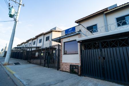 Apartamento para alugar com 49m², 2 quartos e 2 vagasFachada e portaria