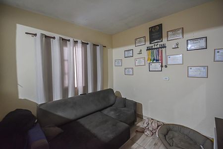 Casa à venda com 170m², 2 quartos e 2 vagasEdícula