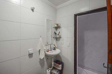 Casa à venda com 170m², 2 quartos e 2 vagasBanheiro