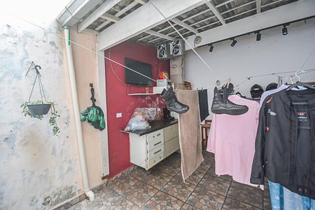 Casa à venda com 170m², 2 quartos e 2 vagasEdícula