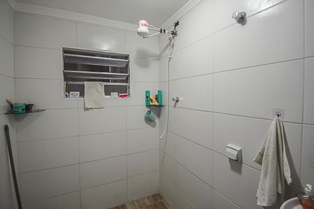 Casa à venda com 170m², 2 quartos e 2 vagasBanheiro