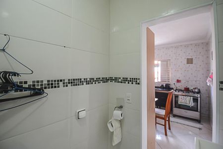 Casa à venda com 170m², 2 quartos e 2 vagasBanheiro 2