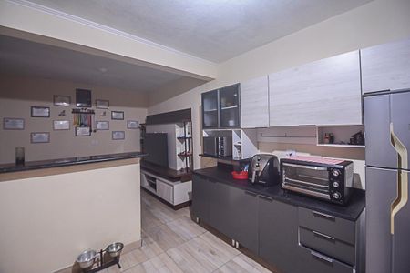 Casa à venda com 170m², 2 quartos e 2 vagasEdícula