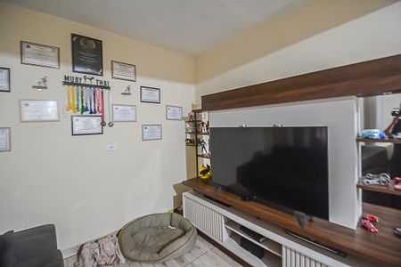 Casa à venda com 170m², 2 quartos e 2 vagasEdícula