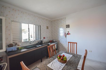 Casa à venda com 170m², 2 quartos e 2 vagasCozinha