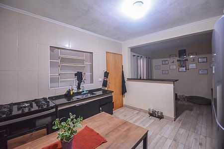 Casa à venda com 170m², 2 quartos e 2 vagasEdícula