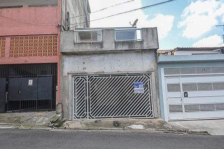 Casa à venda com 170m², 2 quartos e 2 vagasFachada