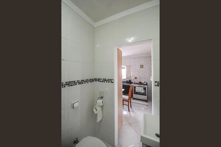 Casa à venda com 170m², 2 quartos e 2 vagasBanheiro 2