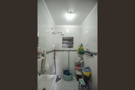 Casa à venda com 170m², 2 quartos e 2 vagasBanheiro 2