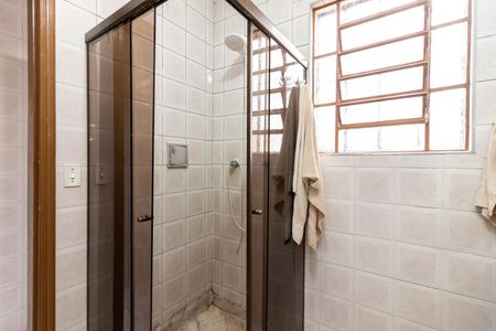 Casa à venda com 121m², 2 quartos e 1 vagaBanheiro 1
