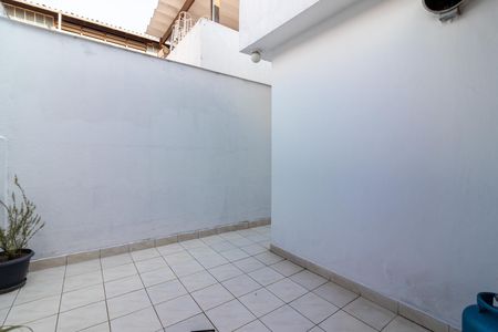 Casa à venda com 121m², 2 quartos e 1 vagaÁrea de Serviço