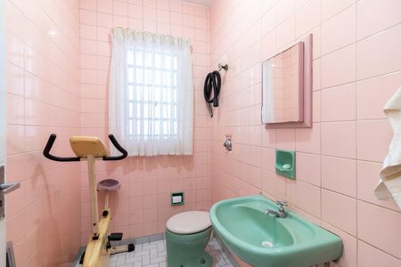 Casa à venda com 121m², 2 quartos e 1 vagaBanheiro 2