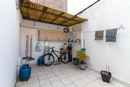 Casa à venda com 121m², 2 quartos e 1 vagaÁrea de Serviço