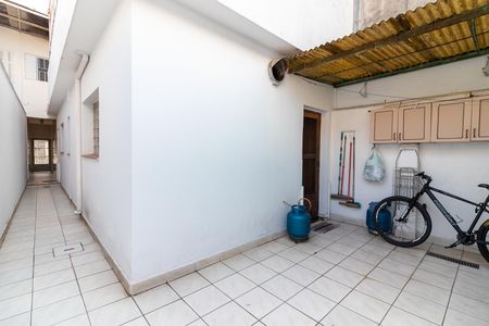 Casa à venda com 121m², 2 quartos e 1 vagaÁrea de Serviço