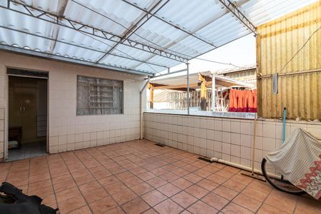 Casa à venda com 121m², 2 quartos e 1 vagaQuintal Superior / Área de Serviço 2