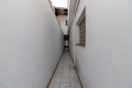 Casa à venda com 121m², 2 quartos e 1 vagaCorredor Lateral
