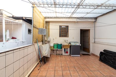 Casa à venda com 121m², 2 quartos e 1 vagaQuintal Superior / Área de Serviço 2