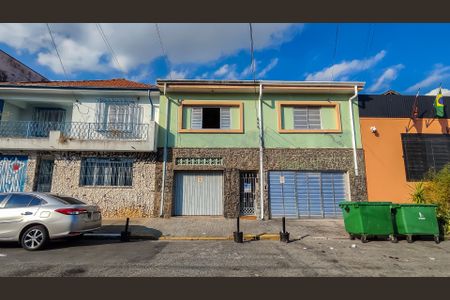 Casa à venda com 121m², 2 quartos e 1 vagaFachada