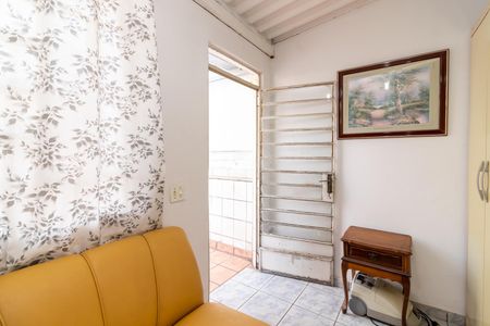 Casa à venda com 121m², 2 quartos e 1 vagaQuarto de Serviço