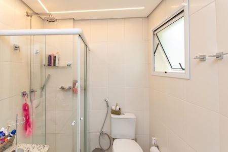 Apartamento à venda com 105m², 3 quartos e 3 vagasBanheiro do quarto 3 Suíte