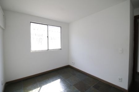 Quarto 2 de apartamento à venda com 3 quartos, 55m² em Taquara, Rio de Janeiro